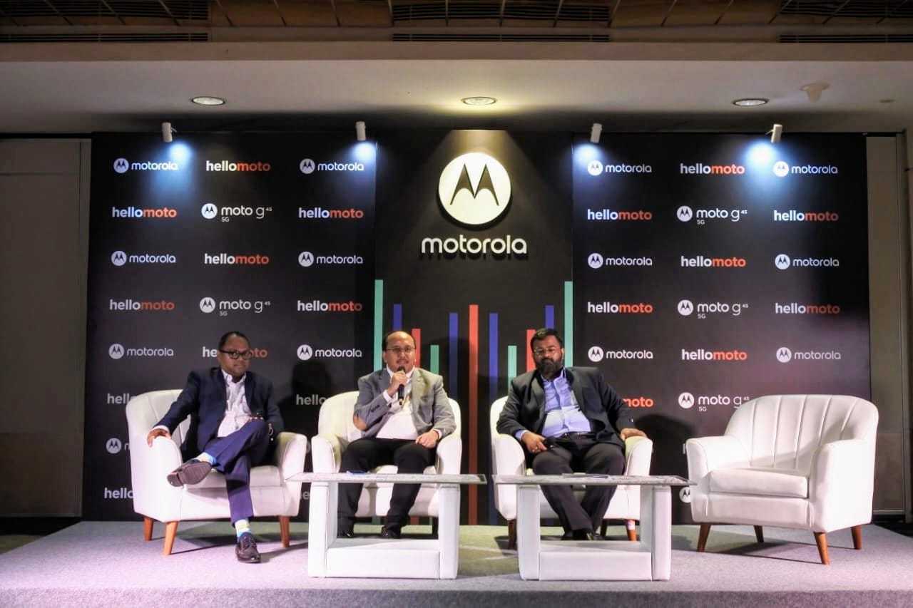 moto g45 5G Bisa Nyalakan Flashlight atau Double Twist Untuk Buka Kamera