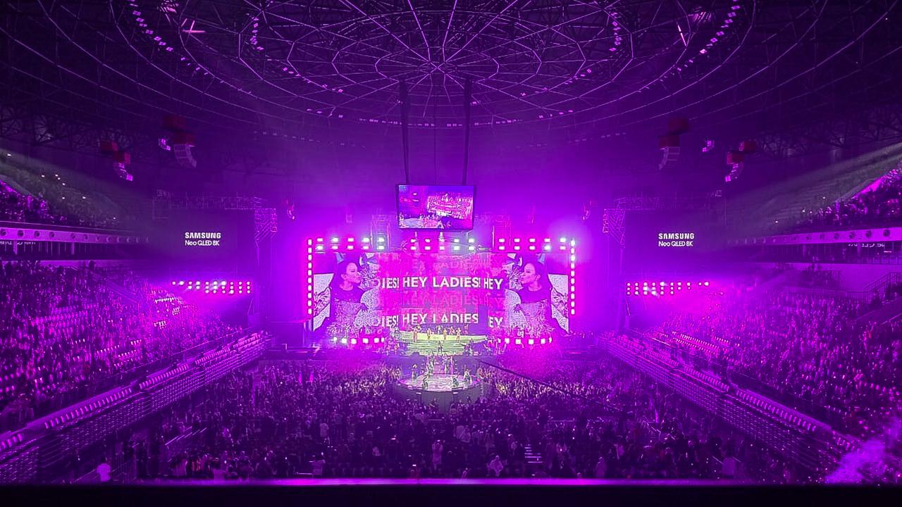 12 Ribu Penonton Tonton Konser Rosa Here I Am